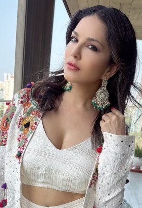 Sunny Leone Videos